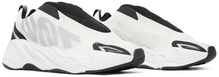 YEEZY 700 MNVN LACELESS