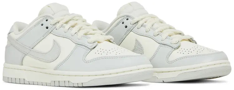 NEEDLEWORK DUNKS