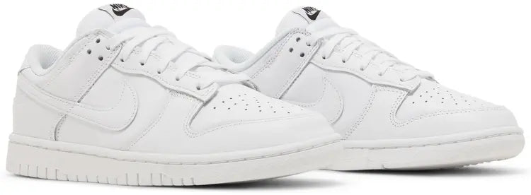 Triple White Dunk low W