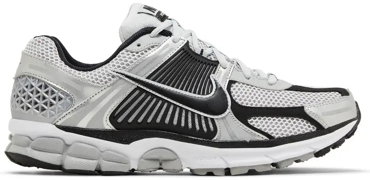 Vomero 5 Black Silver